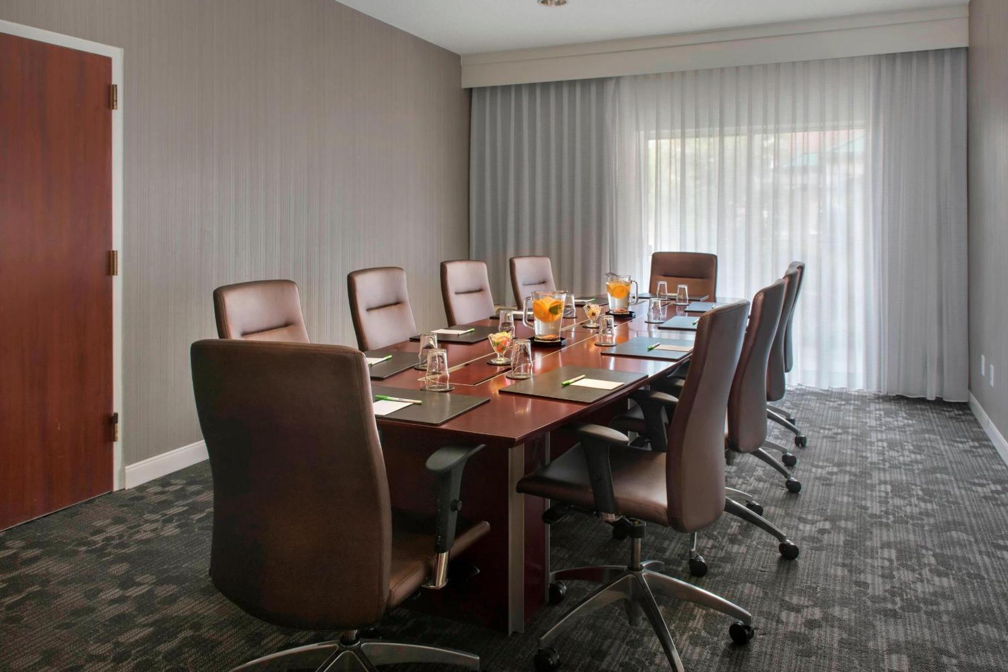 Courtyard By Marriott Basking Ridge Ngoại thất bức ảnh